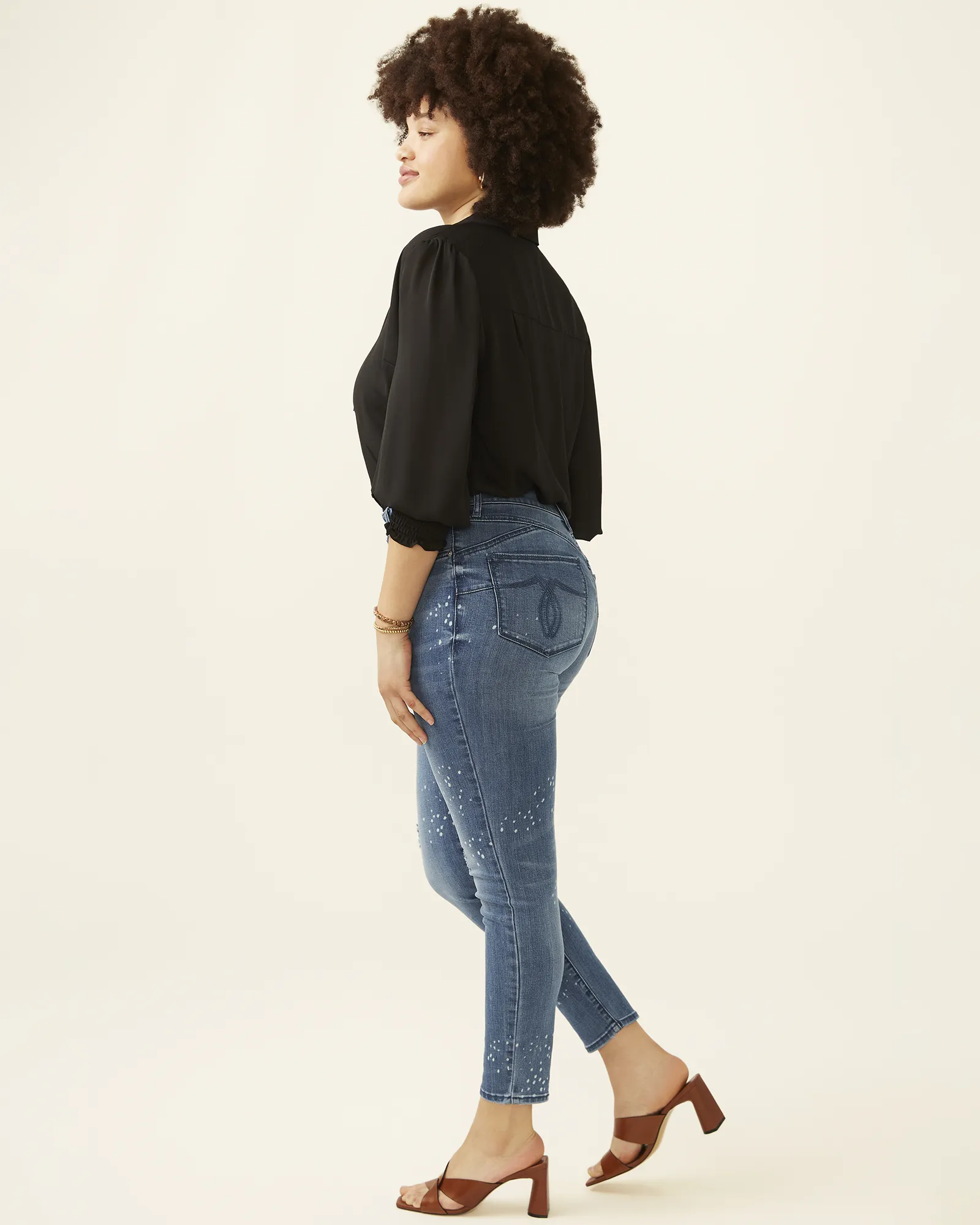 Gwen Ultra High Rise Booty Shaper Jean | Medium Wash