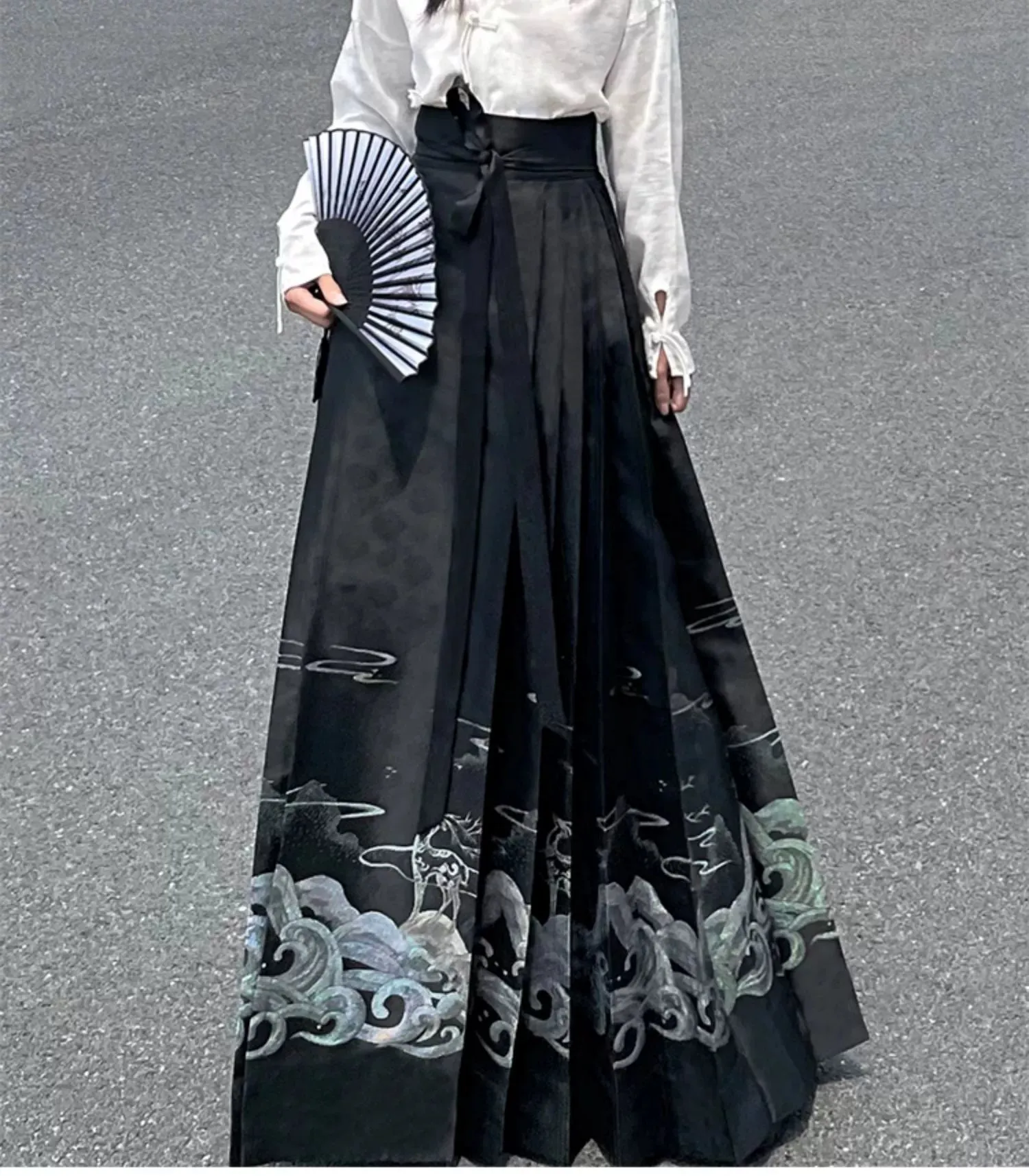 Modern Hanfu | Embroidered Horse Face Skirt Women's 4.5m Hem Skirt Daily