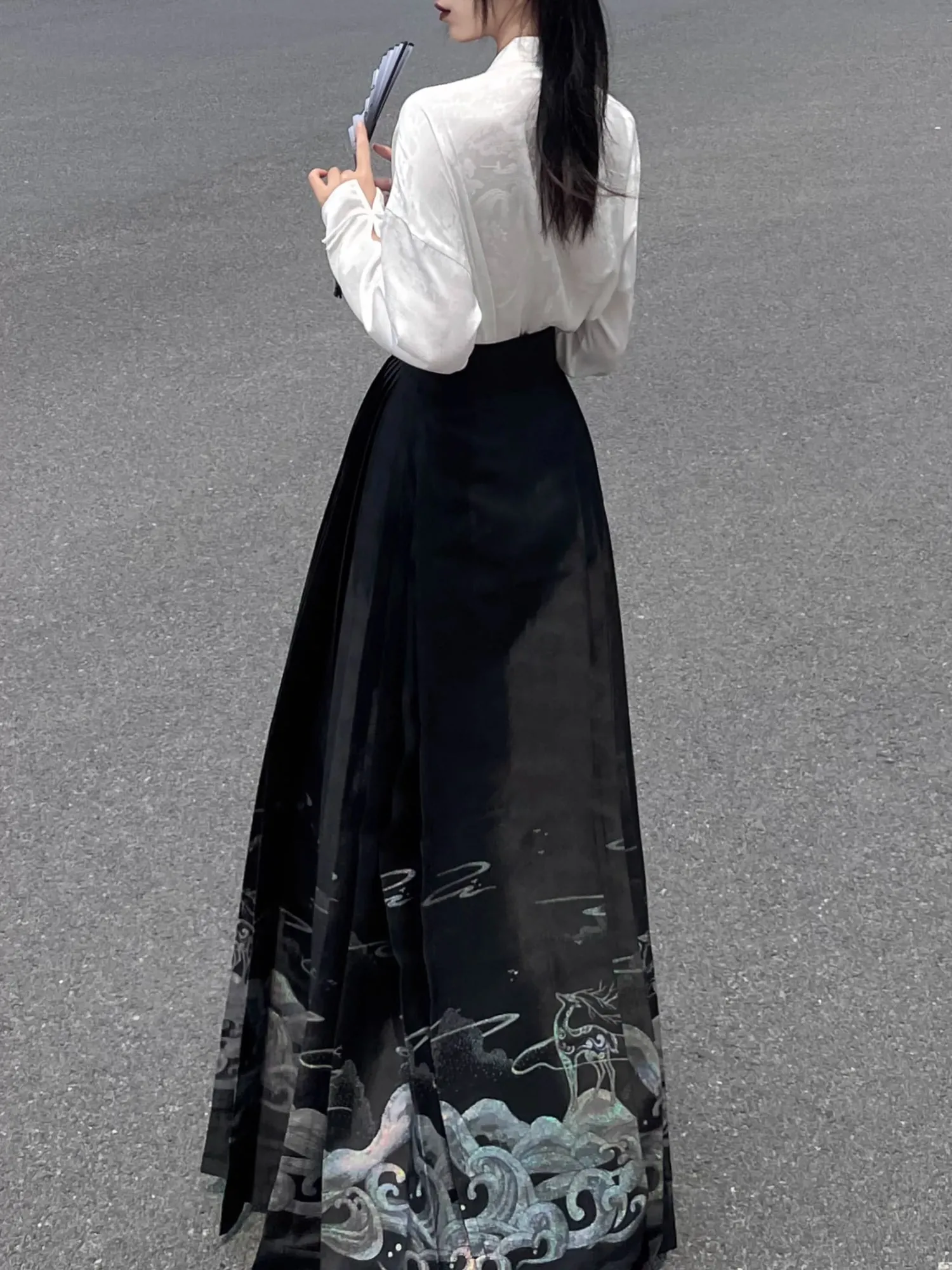 Modern Hanfu | Embroidered Horse Face Skirt Women's 4.5m Hem Skirt Daily